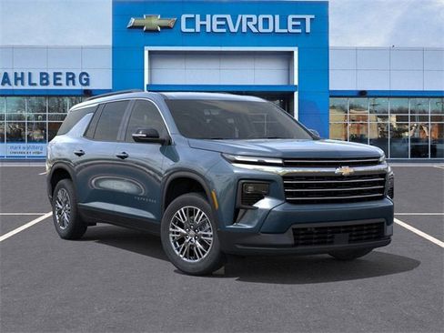 New 2026 Chevrolet Traverse LT w/ Driver Confidence Package image 7