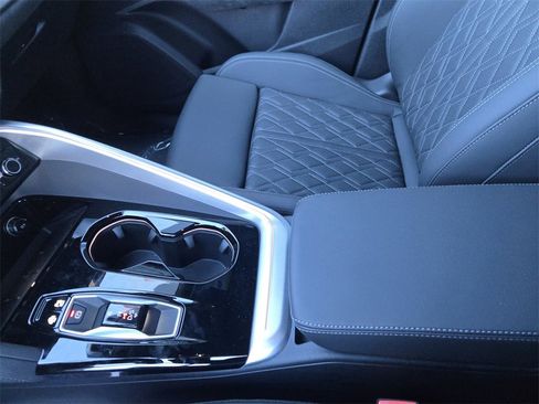 New 2025 Audi SQ5 Premium Plus image 23