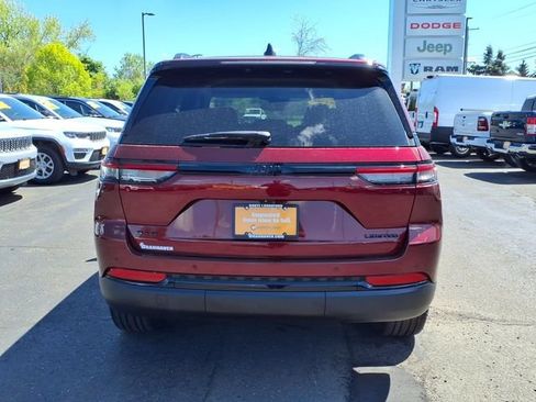 Certified 2023 Jeep Grand Cherokee Limited w/ Black Appearance Package AWD/4WD image 6