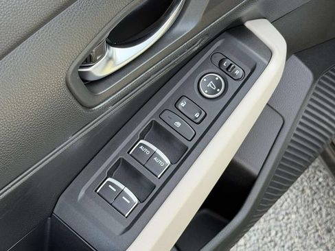 Used 2023 Honda Accord LX image 7