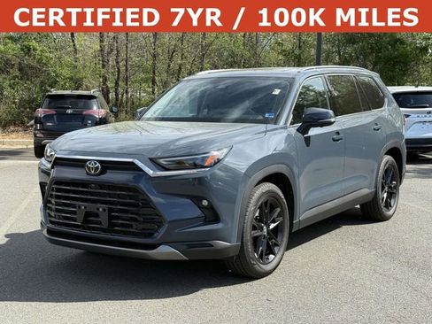 Used 2024 Toyota Grand Highlander AWD image 5
