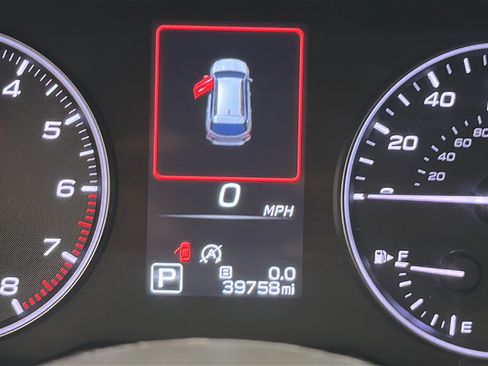 Used 2025 Subaru Outback Onyx Edition AWD/4WD image 16