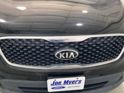 Used 2016 Kia Sorento L FWD image 27