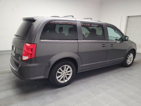 Used 2019 Dodge Grand Caravan SXT image 10