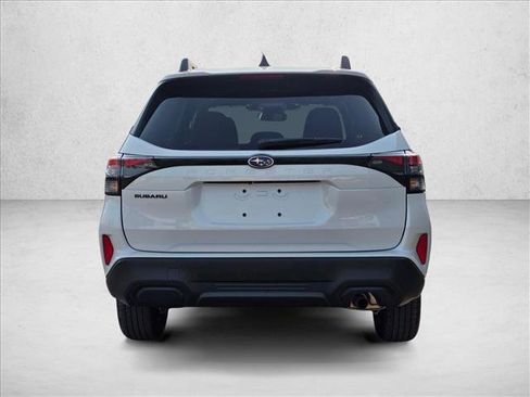 Used 2026 Subaru Forester Premium AWD/4WD image 4