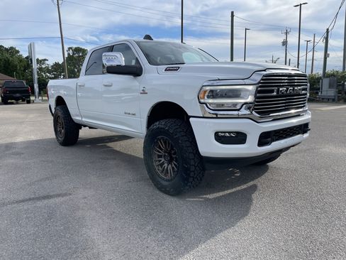 Used 2024 RAM 2500 Laramie w/ Safety Group AWD/4WD image 2