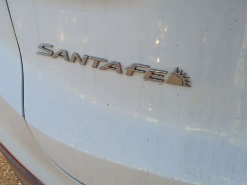 Used 2019 Hyundai Santa Fe Limited image 12