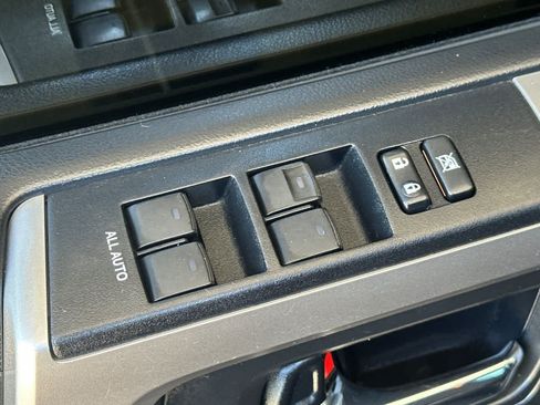 Used 2018 Toyota 4Runner SR5 Premium AWD/4WD image 13