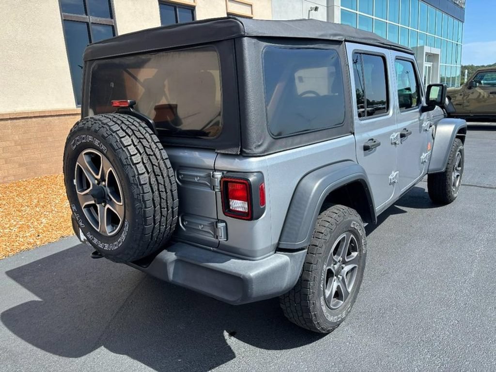 Used 2018 Jeep Wrangler Unlimited Sport S AWD/4WD image 3