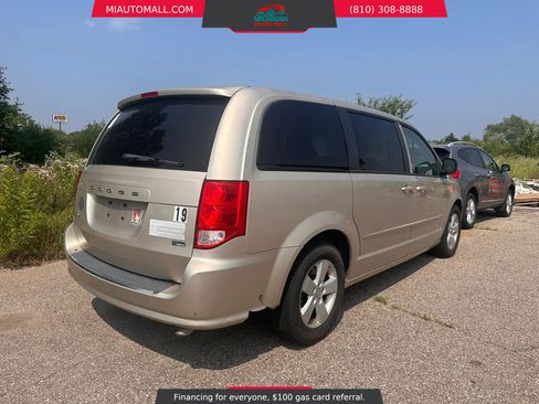 Used 2013 Dodge Grand Caravan SE FWD image 5