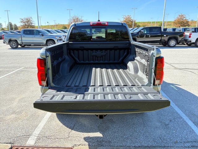 New 2026 Chevrolet Colorado ZR2 w/ Technology Package AWD/4WD image 16