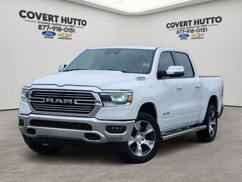 Used 2023 RAM 1500 Laramie AWD/4WD image 1