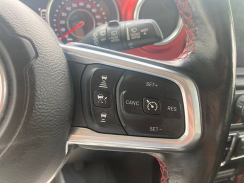 Used 2020 Jeep Wrangler Unlimited Rubicon w/ Dual Top Group AWD/4WD image 34