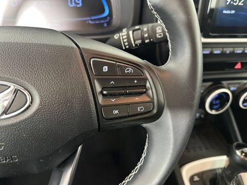 Certified 2023 Hyundai Venue Limited image 16