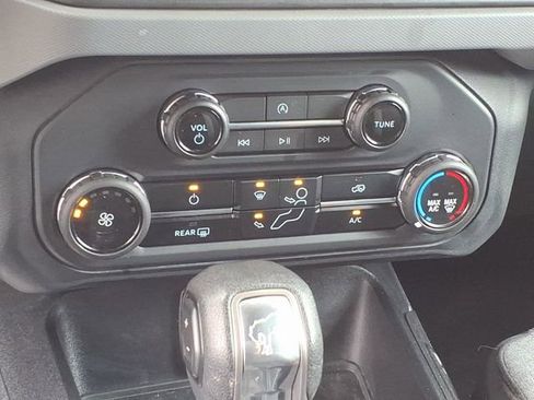 Used 2023 Ford Bronco 4-Door AWD/4WD image 17