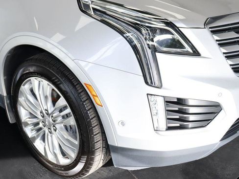 Used 2017 Cadillac XT5 Premium Luxury w/ Driver Assist Package AWD/4WD image 13