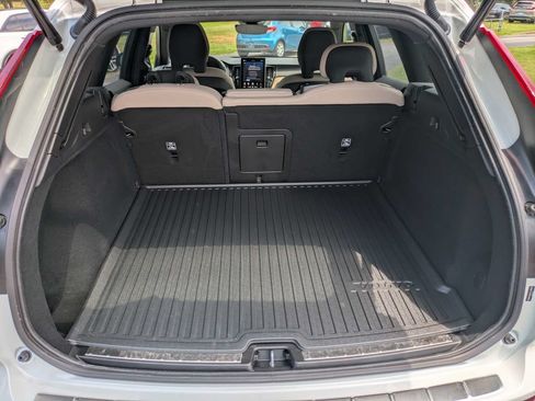Certified 2026 Volvo XC60 B5 Plus w/ Protection Package Premier AWD/4WD image 13