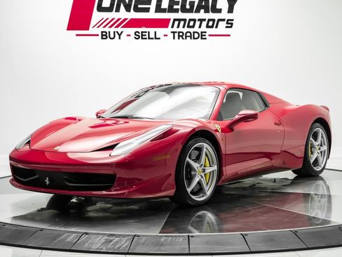 Used 2014 Ferrari 458 Spider RWD image 2