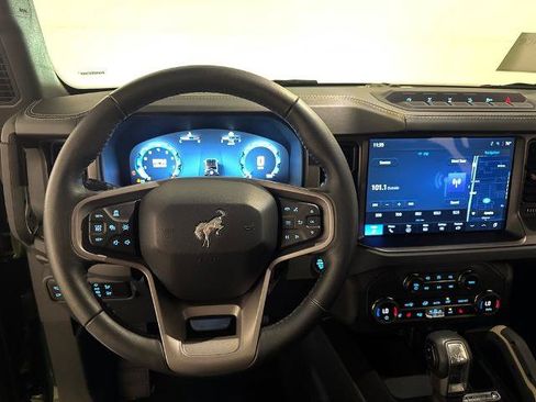 Certified 2025 Ford Bronco Badlands AWD/4WD image 5