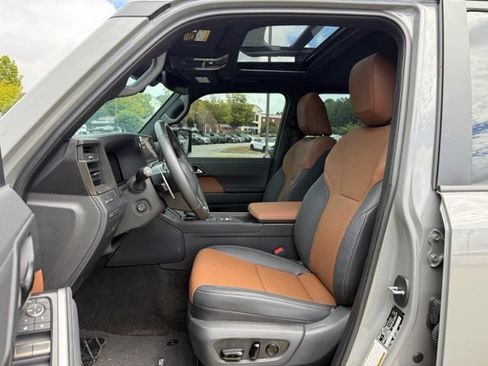 Used 2026 Lexus GX 550 w/ Cold Area Package AWD/4WD image 13