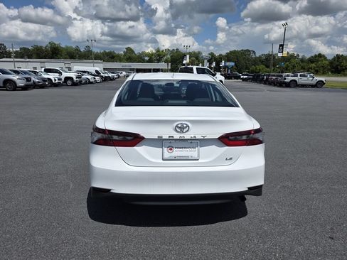Used 2024 Toyota Camry LE FWD image 4