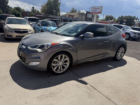 Used 2012 Hyundai Veloster w/ Style Pkg FWD image 1