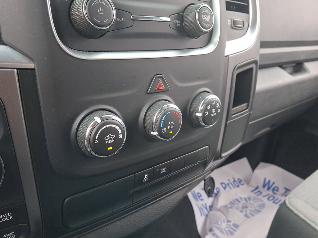 Used 2024 RAM 1500 Classic SLT AWD/4WD image 29