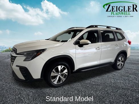 Used 2025 Subaru Ascent Premium AWD/4WD image 2