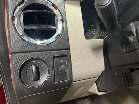Used 2008 Ford F250 XL AWD/4WD image 30