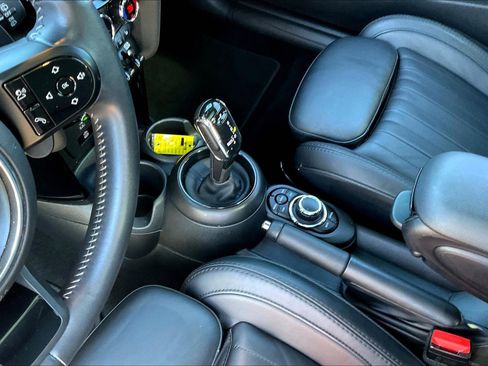 Used 2023 MINI Cooper S image 18