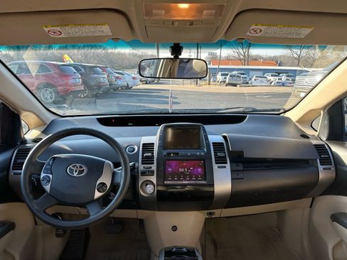 Used 2005 Toyota Prius Hatchback 4D image 4
