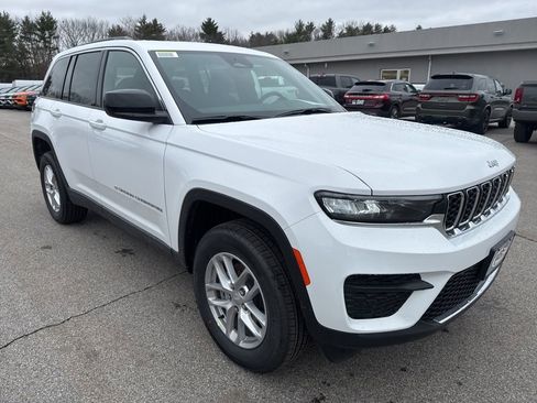 New 2026 Jeep Grand Cherokee Laredo AWD/4WD image 7