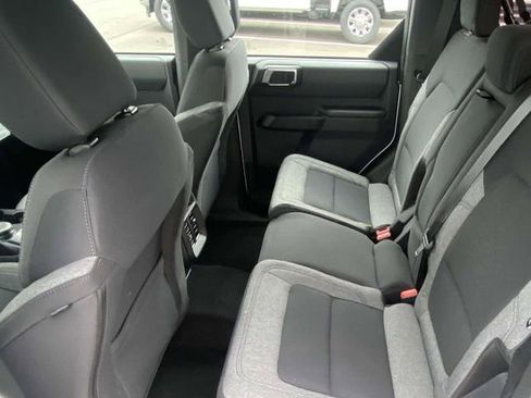 New 2025 Ford Bronco 4-Door image 5