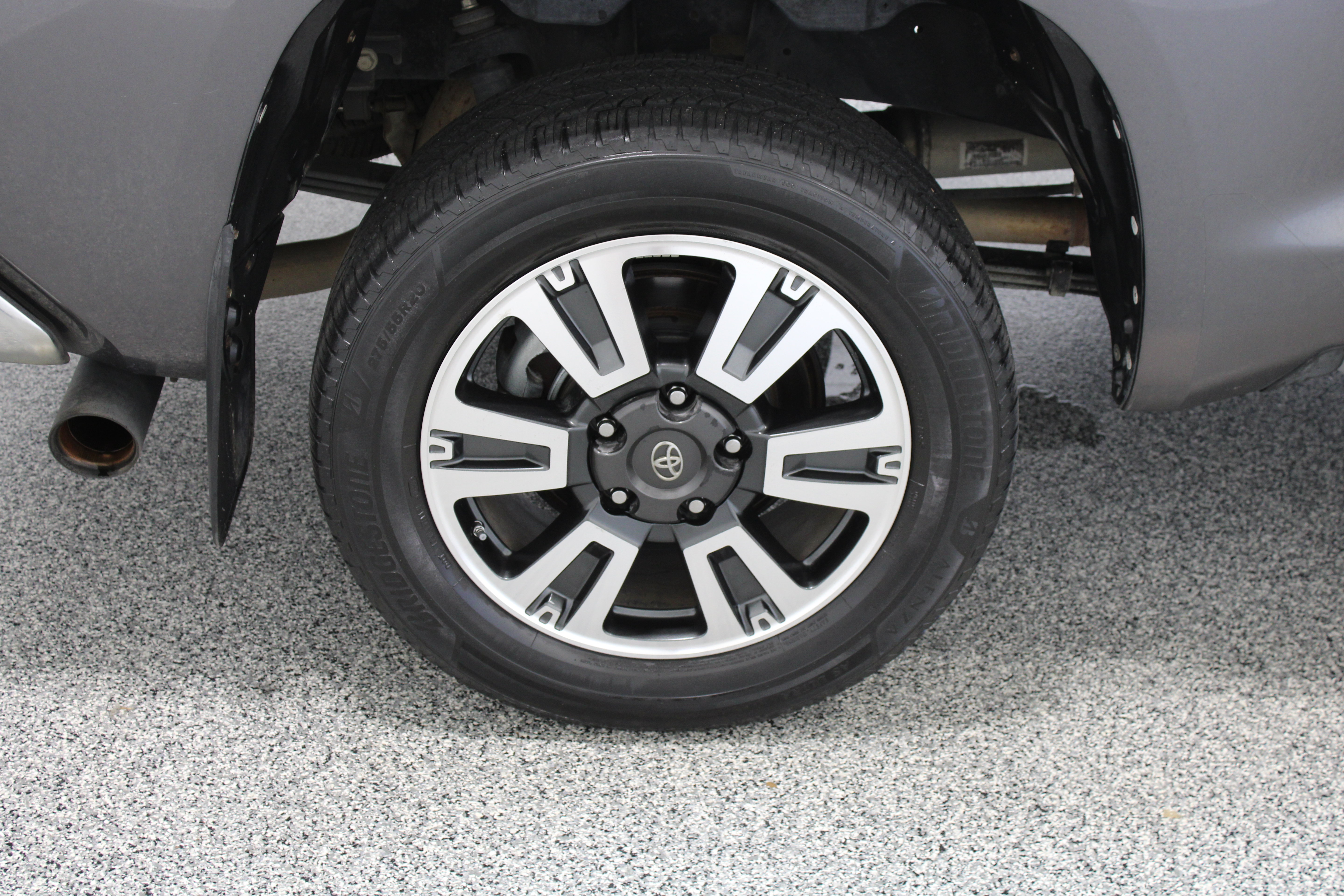 Used 2018 Toyota Tundra SR5 RWD image 6