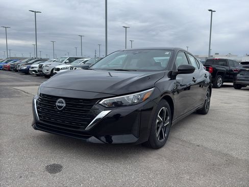 Certified 2024 Nissan Sentra SV image 2