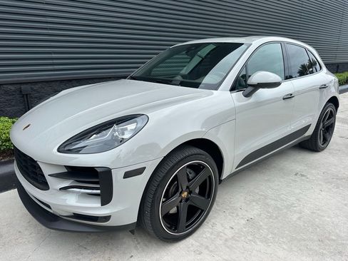 Certified 2019 Porsche Macan S AWD/4WD image 7
