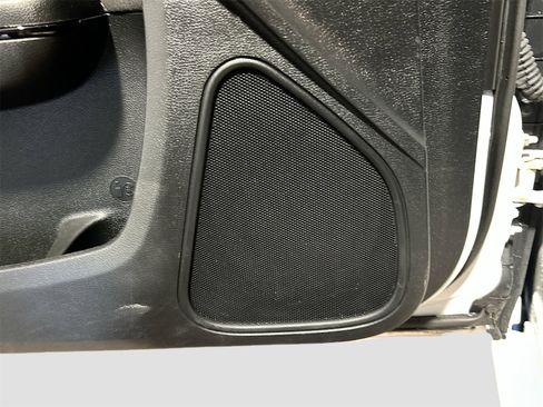 Used 2023 Dodge Charger R/T w/ Blacktop Package image 18