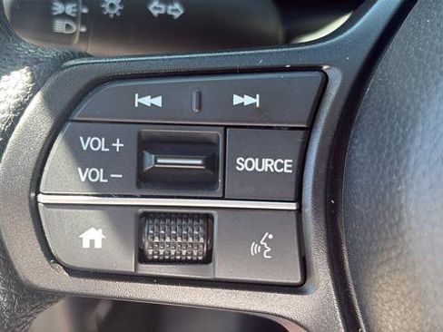 Used 2024 Honda HR-V LX image 15