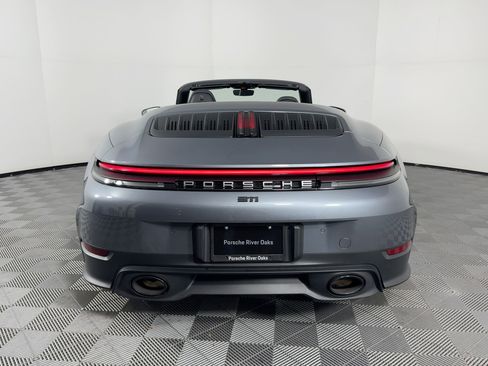 Certified 2025 Porsche 911 Carrera image 10
