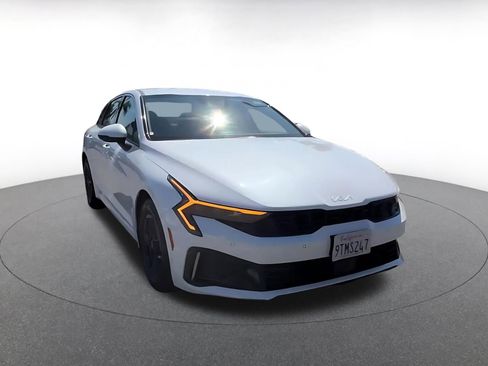 Used 2025 Kia K5 LXS FWD image 3