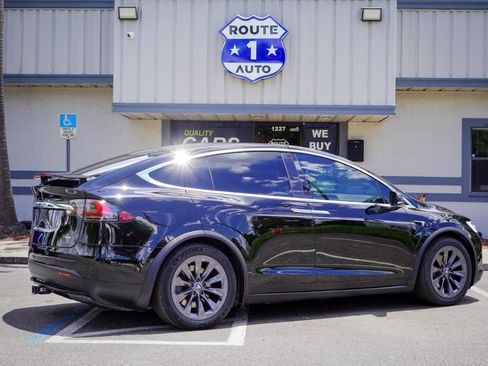 Used 2018 Tesla Model X 100D AWD/4WD image 6
