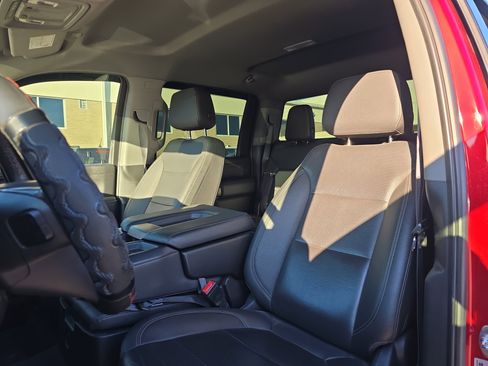 Used 2022 GMC Sierra 2500 SLT w/ X31 Off-Road Package image 17