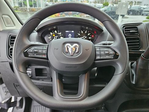 Used 2025 RAM ProMaster 2500 w/ Convenience Group image 19