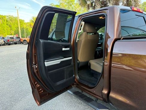Used 2017 Toyota Tundra SR5 w/ SR5 Upgrade Package image 23
