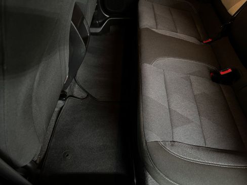 Used 2025 Chevrolet Trax LS image 44