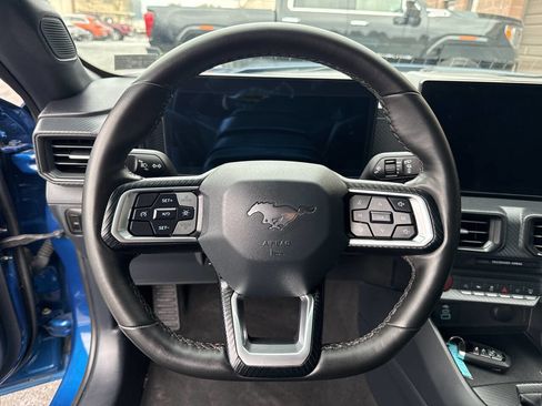 Used 2024 Ford Mustang Coupe image 38