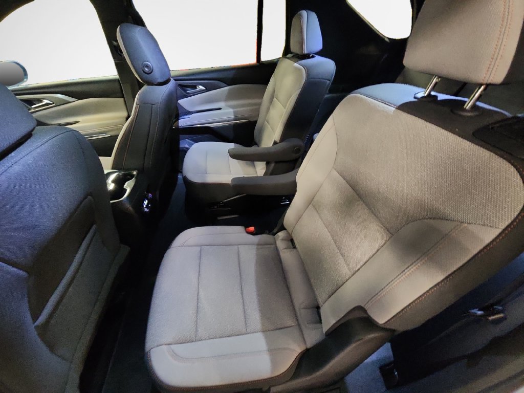 Used 2026 Chevrolet Traverse LT w/ Driver Confidence Package AWD/4WD image 26