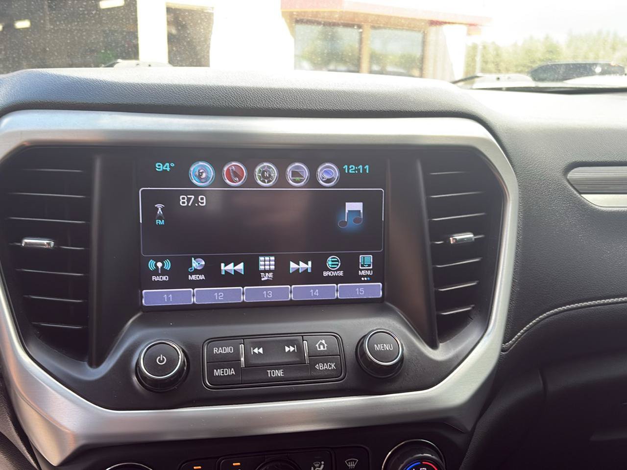 Used 2017 GMC Acadia SLT FWD image 21