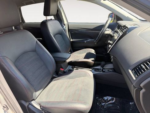Used 2025 Mitsubishi Outlander Sport AWD image 24