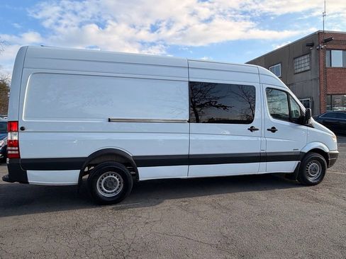 Used 2013 Mercedes-Benz Sprinter 2500 image 6